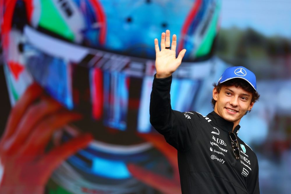 images-mgl-0mbBENA2-s1000-andrea-kimi-antonelli-mercedes