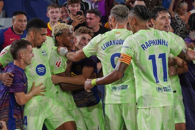 AP-2025-08-23-e01a25589445472baa27438bb95ea465