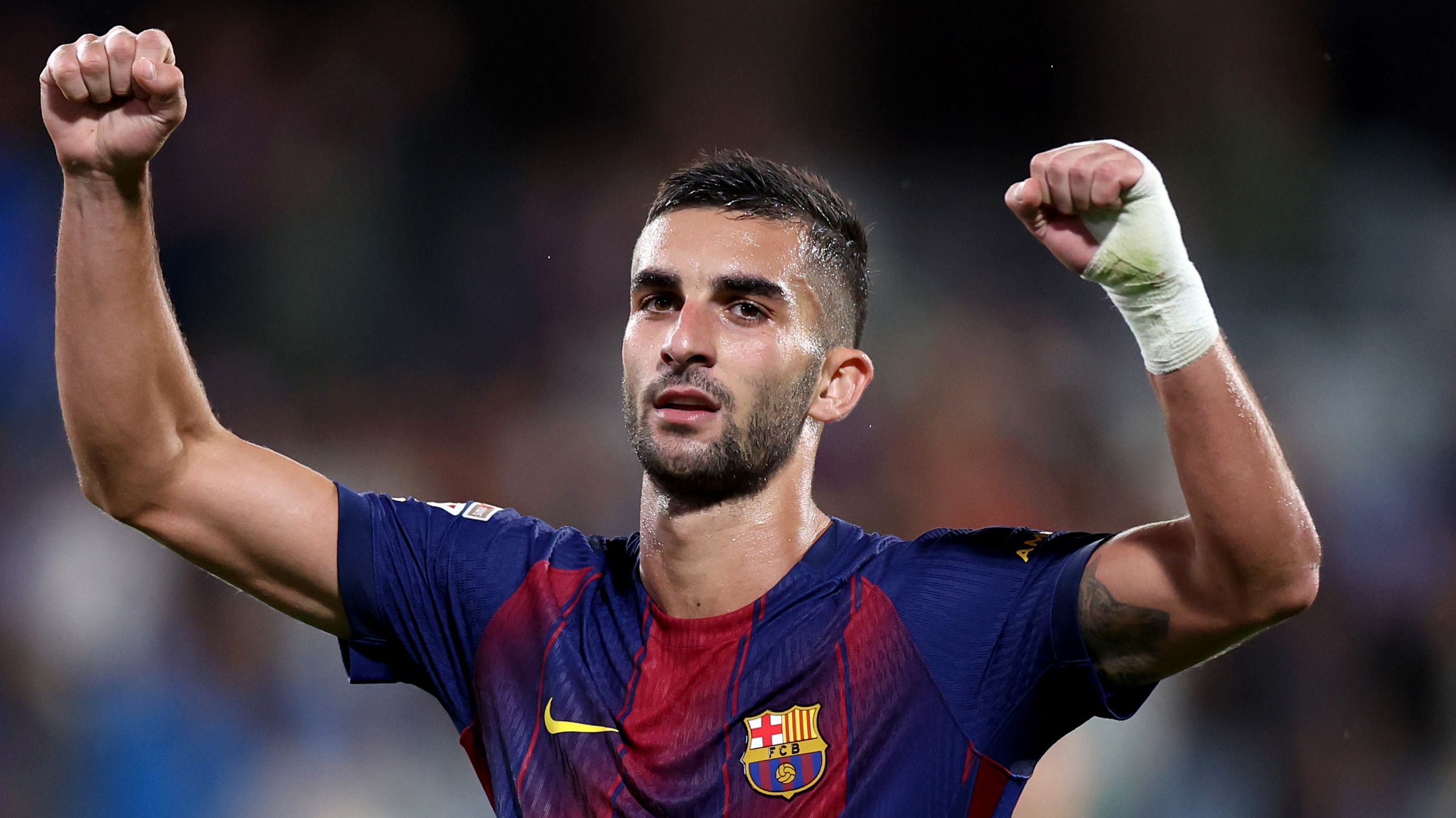 images-v3-getty-2236614138-crop-MM5DENJXGY5DCNBUHE5G433XMU5DGOJTHI4DS===-GettyImages-2236614138