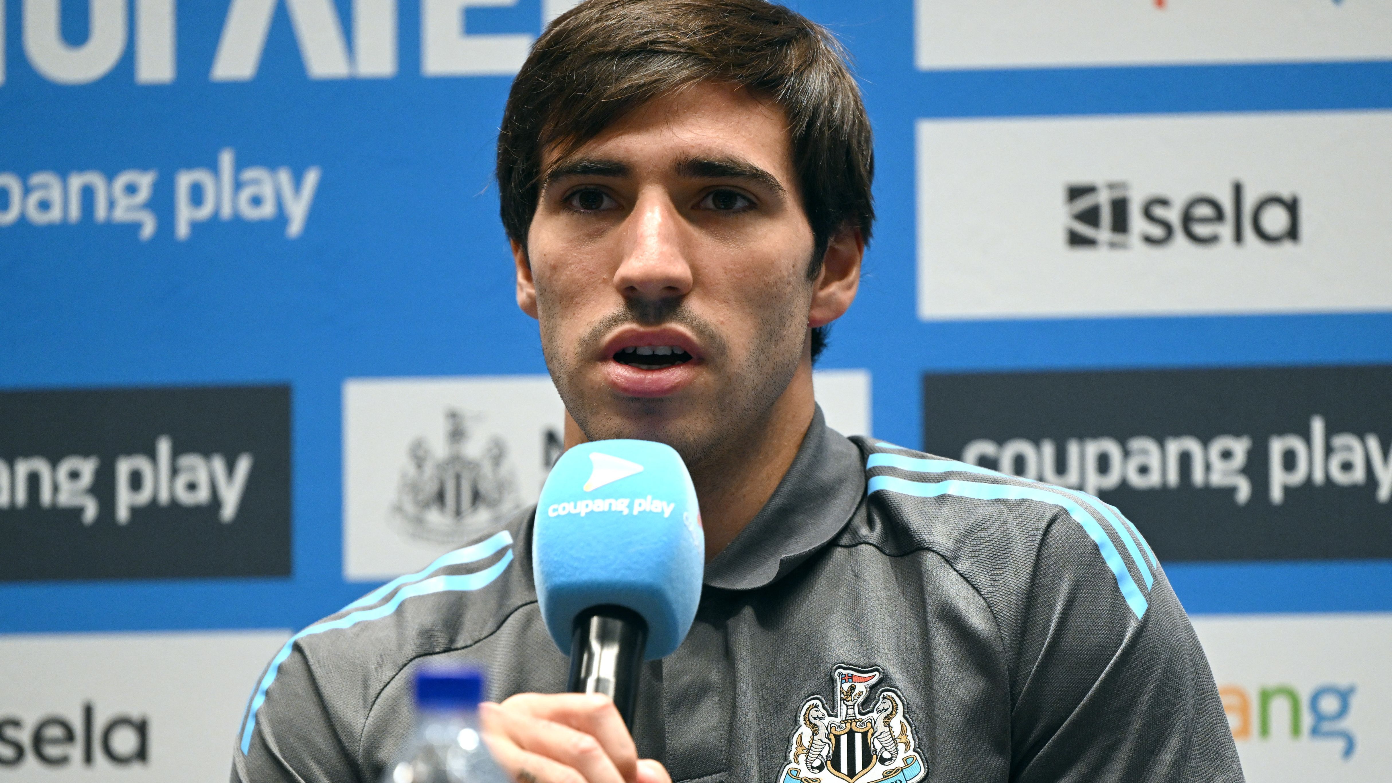 images-v3-getty-2227401537-crop-MM5DIOBVG45DENZTGI5G433XMU5DAORTGUZA====-GettyImages-2227401537