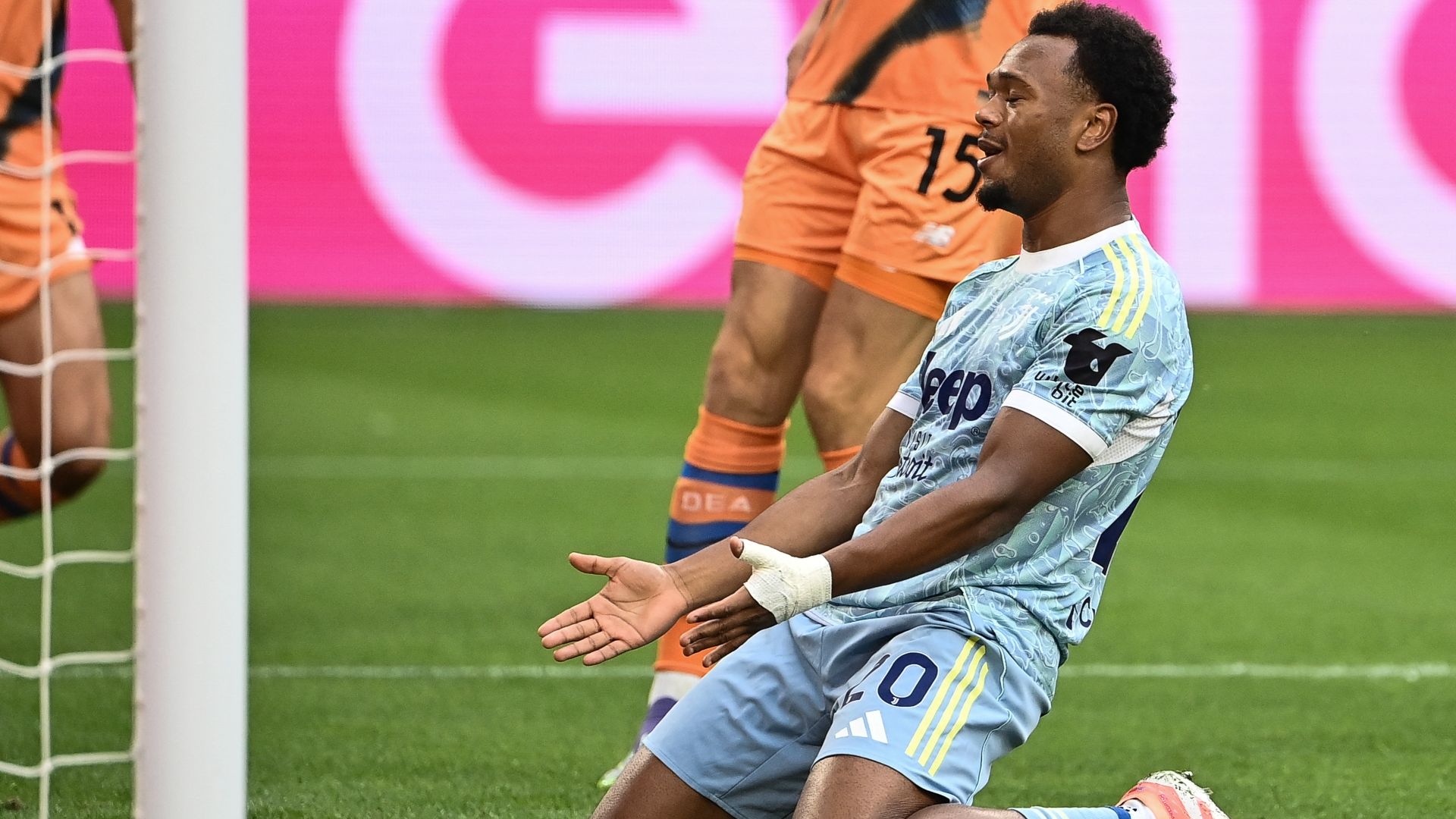 images-v3-blta6f0370cedde34a5-crop-MM5DCOJSGA5DCMBYGA5G433XMU5DAORS-Openda%20Juventus%20(1)