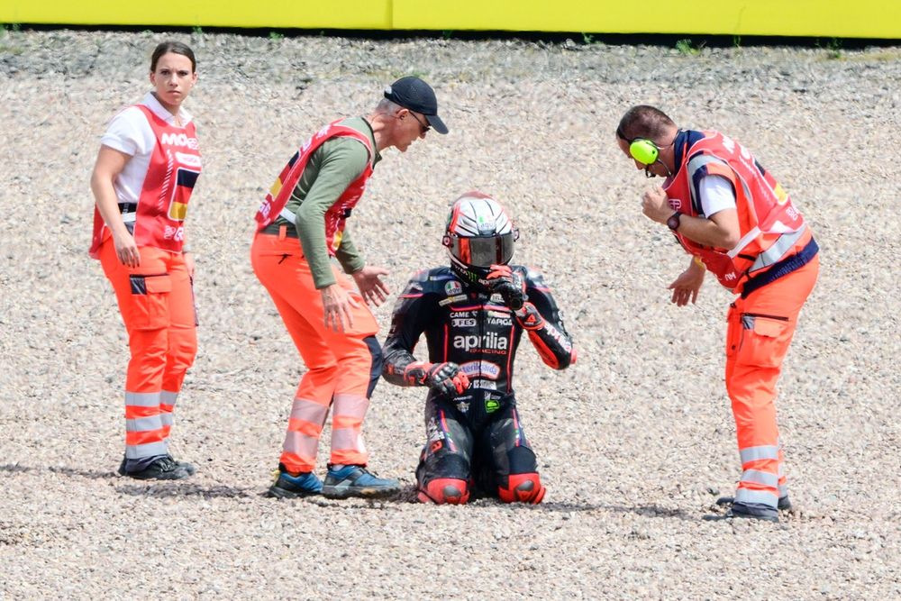 images-mgl-6gplkbG0-s1000-marco-bezzecchi-aprilia-racing