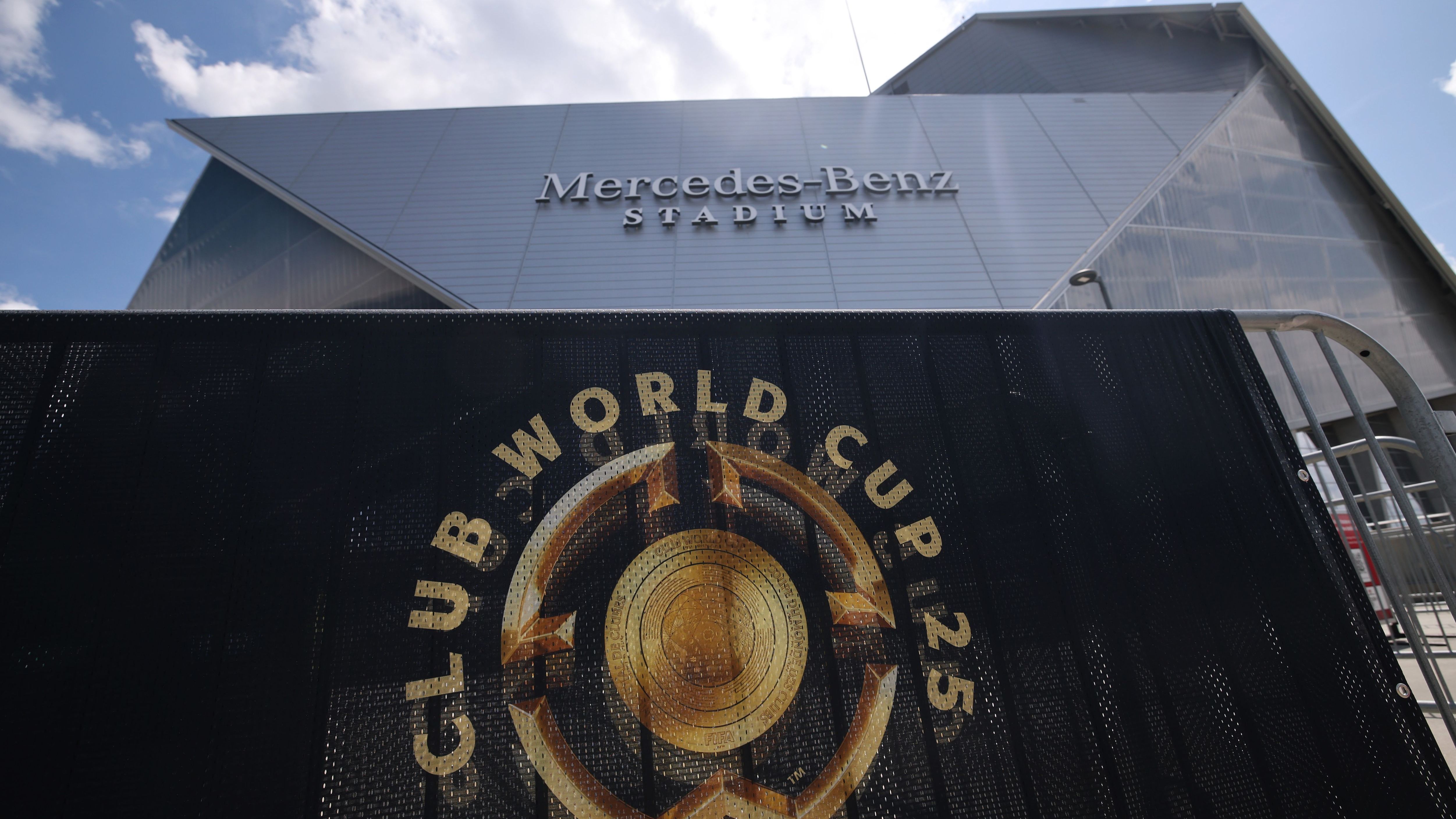 images-v3-getty-2220309369-crop-MM5DKMBQGQ5DEOBRGU5G433XMU5DAORSGYYQ====-GettyImages-2220309369