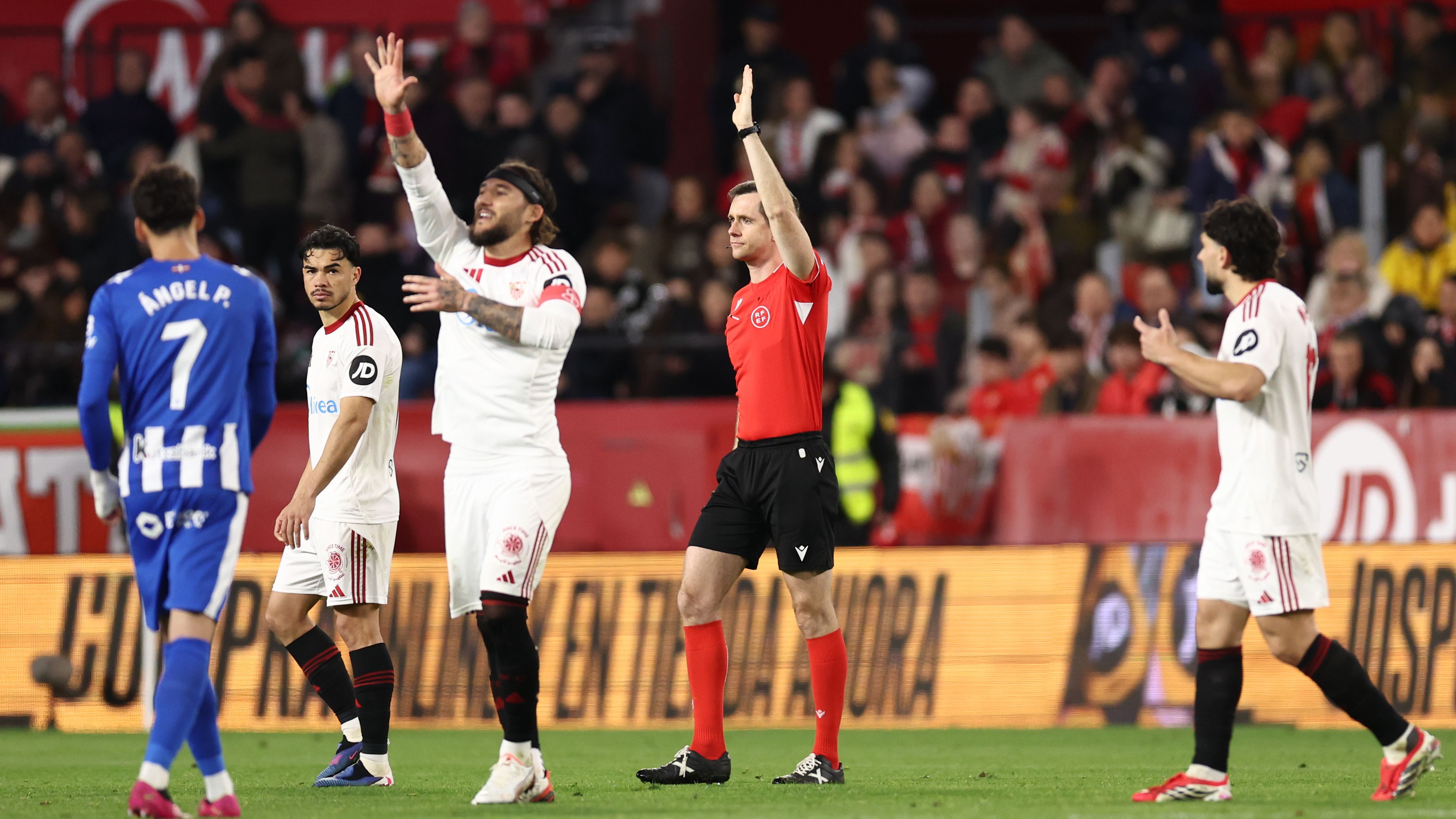 images-v3-getty-2261654609-crop-MM5DGOBTGA5DEMJVGQ5G433XMU5DAORRHE4Q====-GettyImages-2261654609