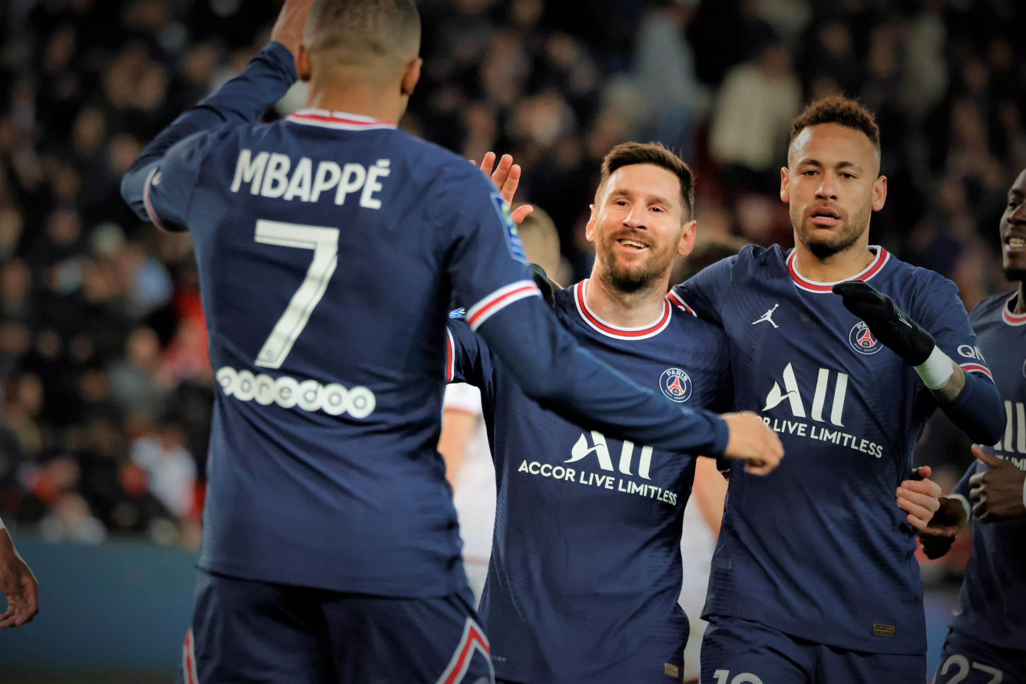 transform-52ba9e5a-650d-45a7-b049-eb3b8491dece--220404-PARIS-April-4-2022-Paris-Saint-Germain-s-Lionel-Messi-C-celebrates-the-goal-with-Neymar-R-and-Kylian