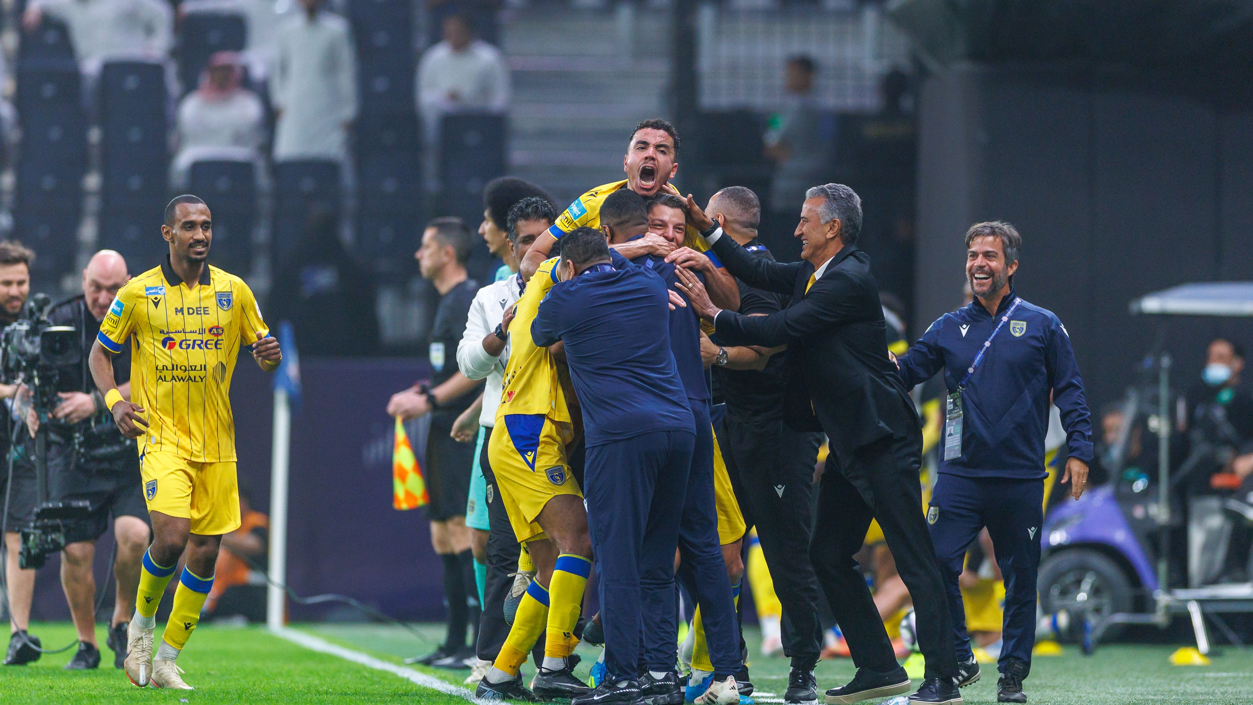 images-v3-getty-2269260571-crop-MM5DIMBQGA5DEMRVGA5G433XMU5DAORSGA4Q====-GettyImages-2269260571