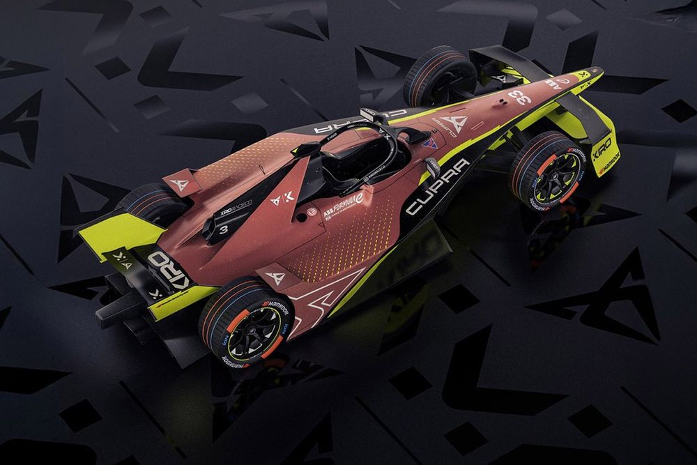 images-mgl-0Ld554m0-s1000-kiro-race-co-livery