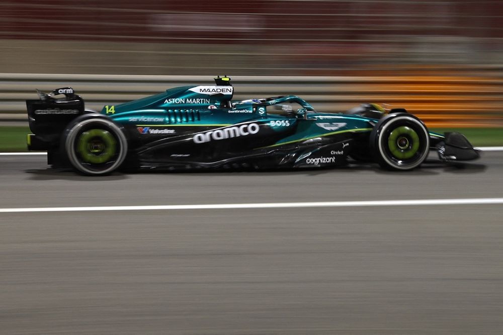 images-mgl-68yGq1x0-s1000-fernando-alonso-aston-martin-r