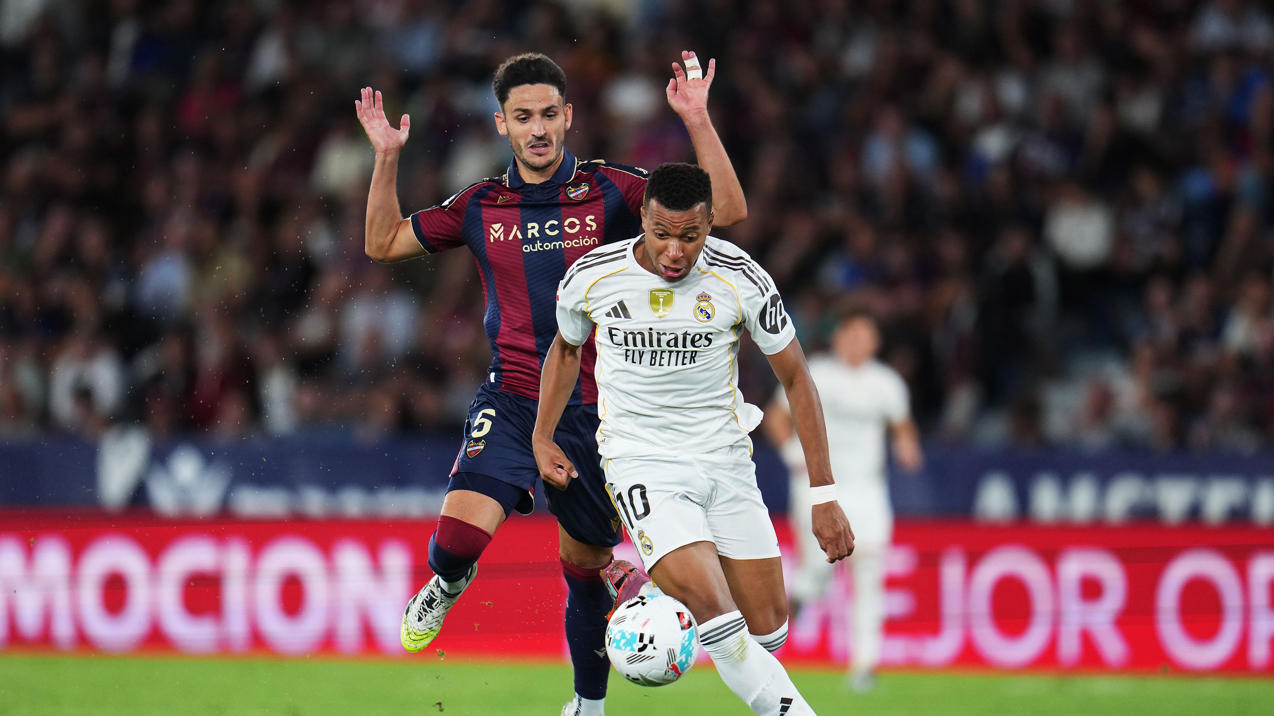 images-v3-getty-2236997001-crop-MM5DIMZTGY5DENBTHE5G433XMU5DAORQ-GettyImages-2236997001