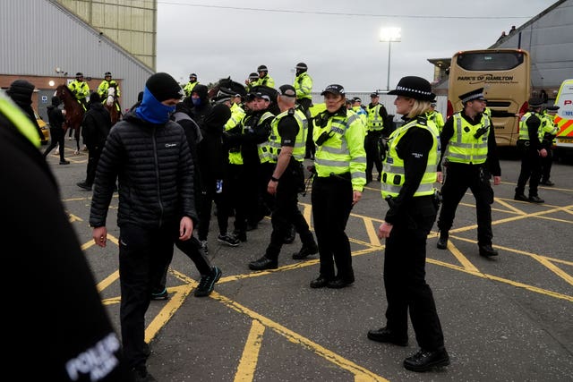 v2-image-production-332fa19b8581917e0351428220d155ffY29udGVudHNlYXJjaGFwaSwxNzU5Nzc0MDA3-2.81893445