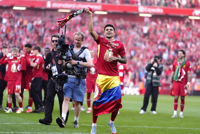 v2-image-production-b9c0e1ef3db995e3a4fa589c5cf1da03Y29udGVudHNlYXJjaGFwaSwxNzUzNzE3NTE2-2.79894315