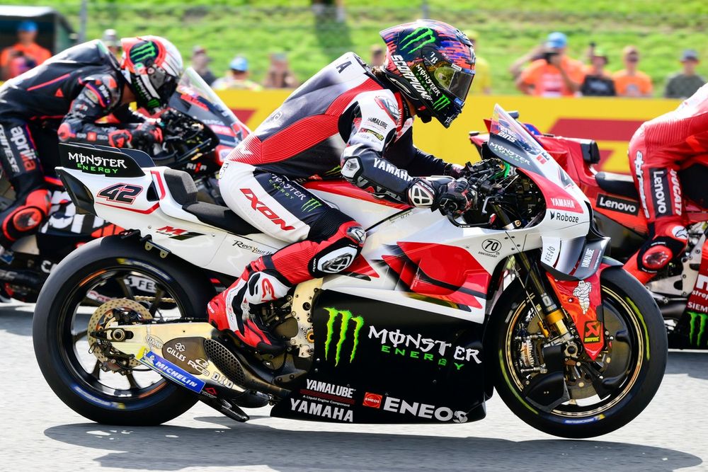 images-mgl-2wBNOlW0-s1000-alex-rins-yamaha-factory-racin