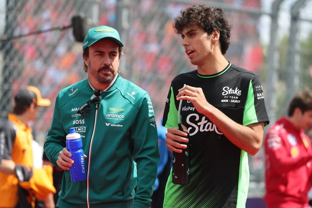 images-mgl-2d1kXVwY-s1000-fernando-alonso-aston-martin-r