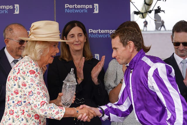 v2-image-production-4b9bcf14a7a09de5dc80ace3b917fe4bY29udGVudHNlYXJjaGFwaSwxNzU2NjQ2ODEy-2.81311112