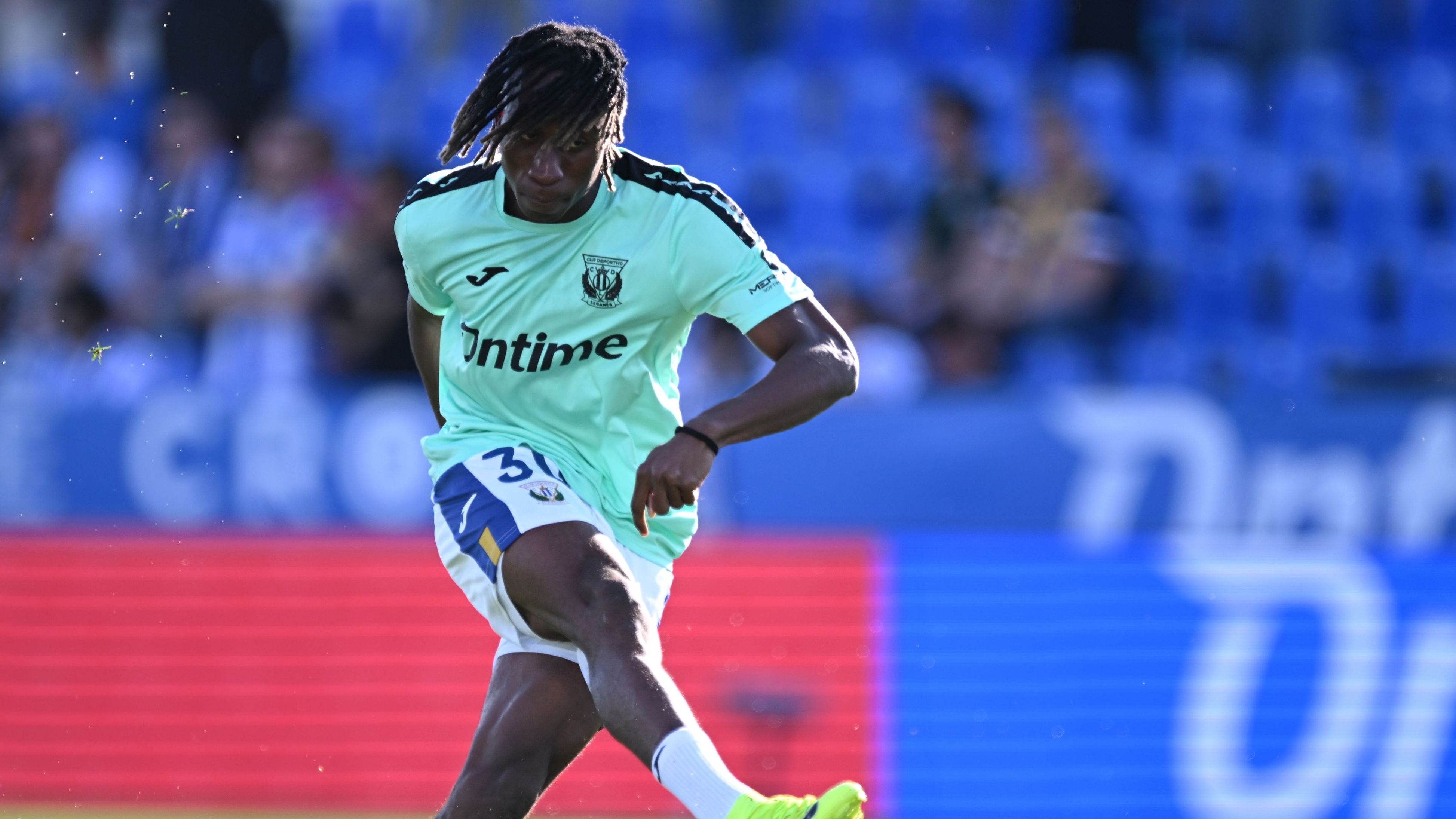 images-v3-getty-2211795352-crop-MM5DGOBZGM5DEMJZGA5G433XMU5DOMB2GE3TQ===-GettyImages-2211795352