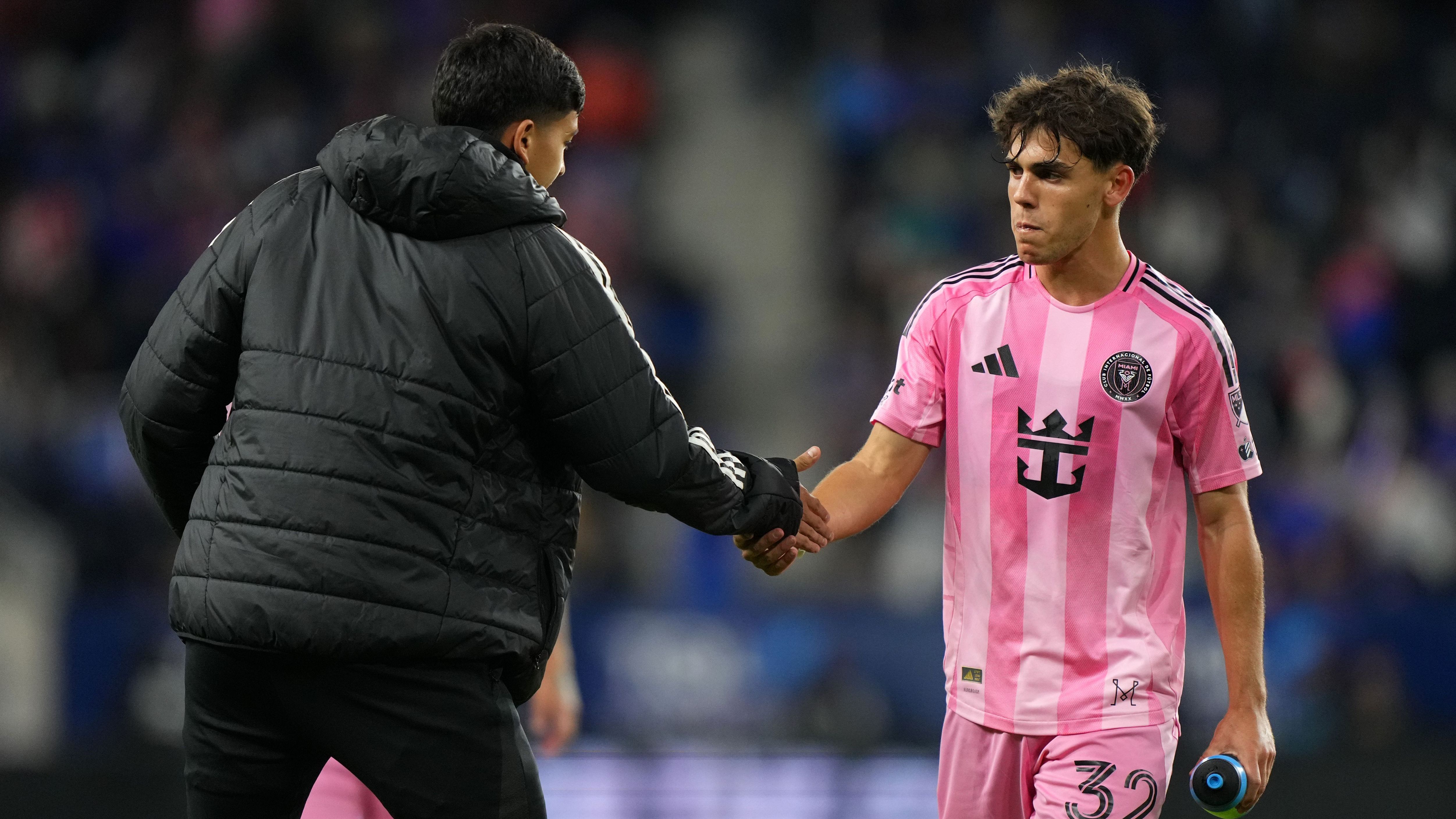 images-v3-getty-2248123938-crop-MM5DKMBQGU5DEOBRGU5G433XMU5DAORSGYYA====-GettyImages-2248123938