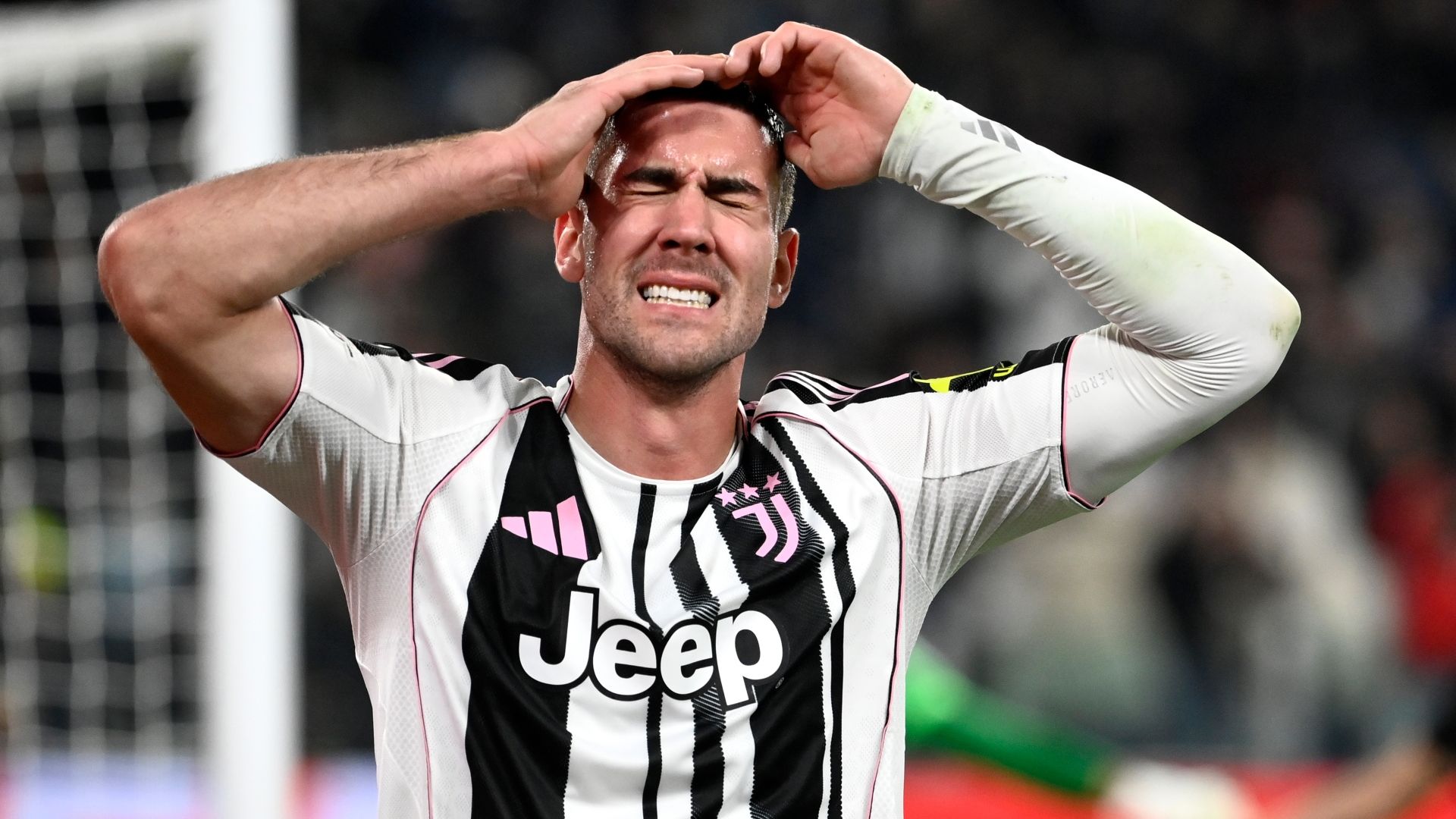 images-v3-blt04d3e46ee61180e3-crop-MM5DCOJSGA5DCMBYGA5G433XMU5DAORR-Vlahovic%20Juventus%20(6)