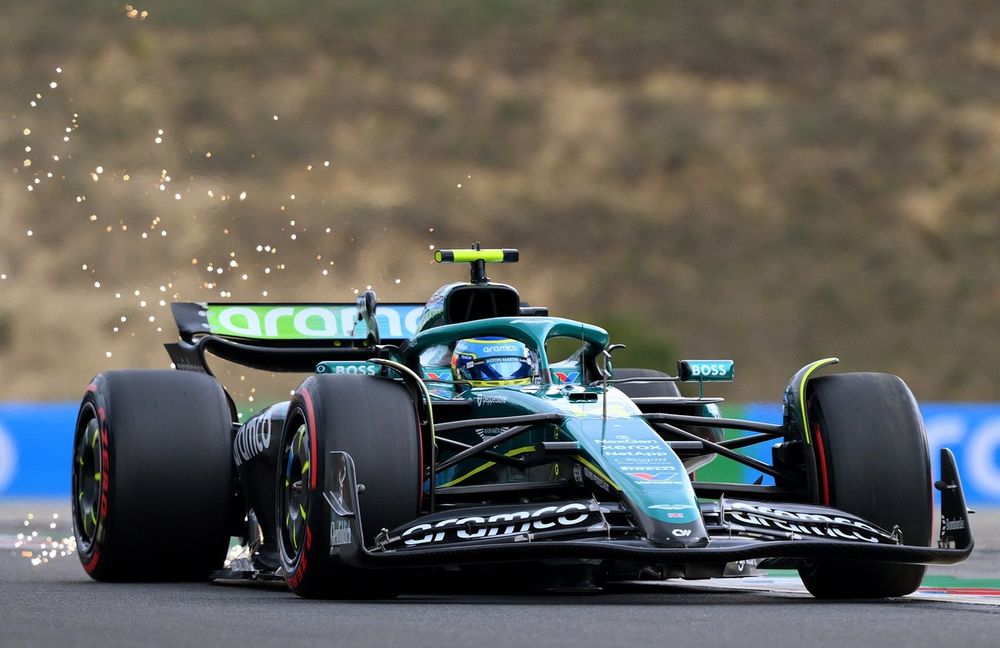 images-mgl-0JB3kaN0-s1000-fernando-alonso-aston-martin-r