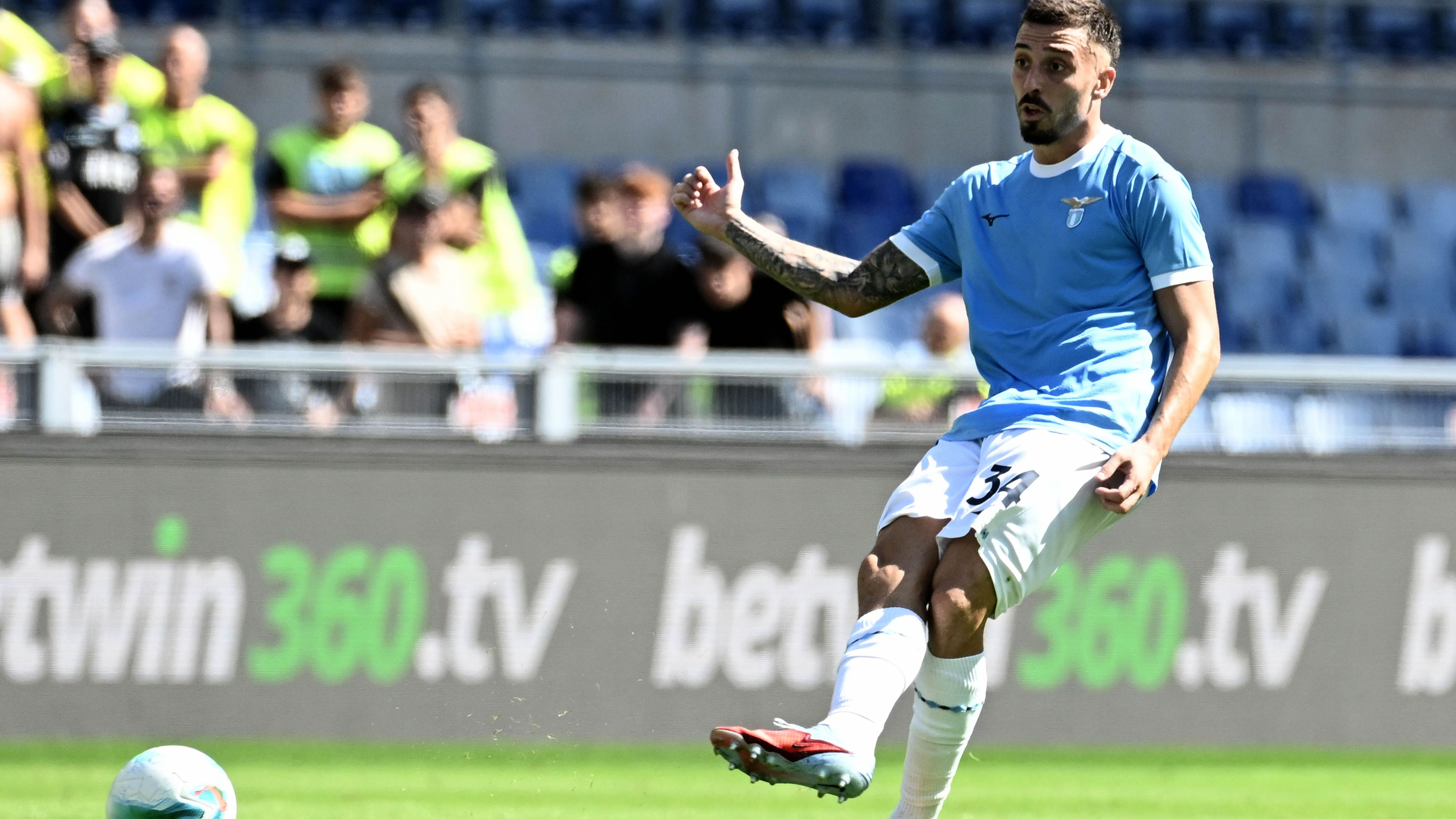 images-v3-getty-2236760772-crop-MM5DKMBQGQ5DEOBRGU5G433XMU5DAORSGYYQ====-GettyImages-2236760772