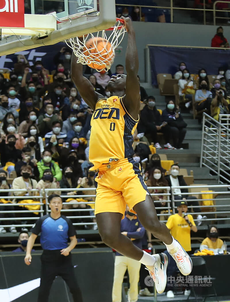 www-WebPhotos-800-20250616-2000x2625_wmky_5429110856514_202112050167000000