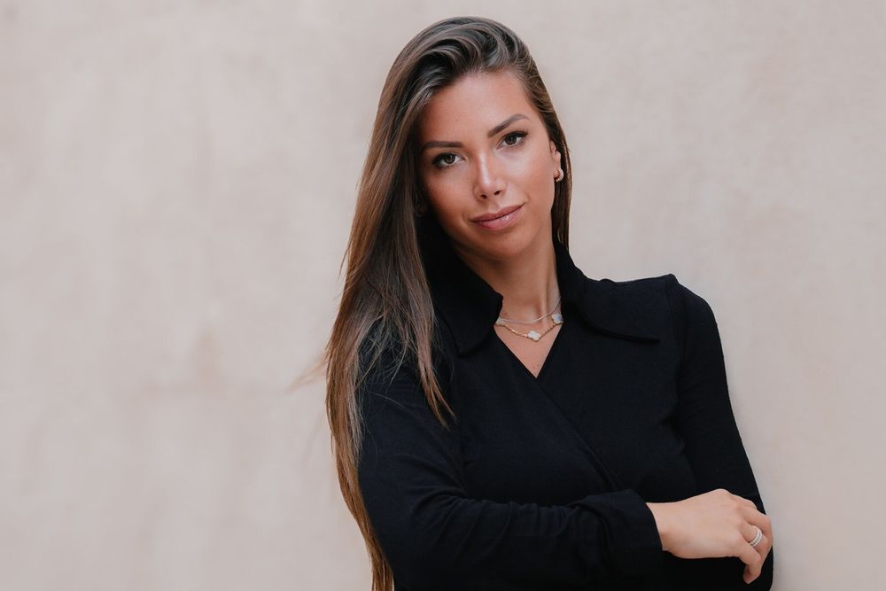 images-mgl-6VRzPDv6-s1000-laura-villars