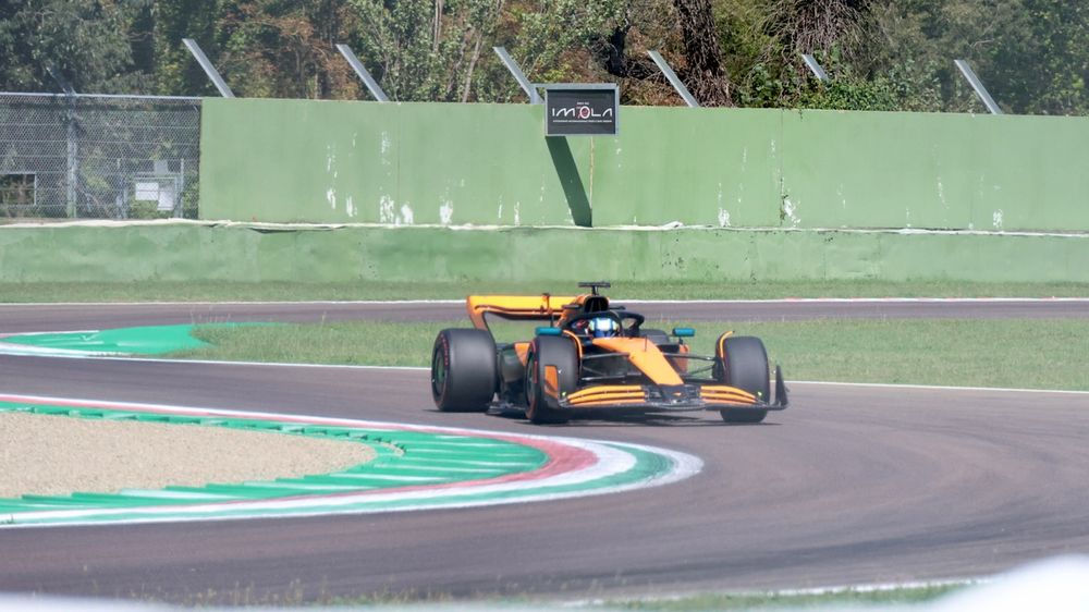 images-mgl-68yqxjQ0-s1000-will-stevens-mclaren-nei-test-