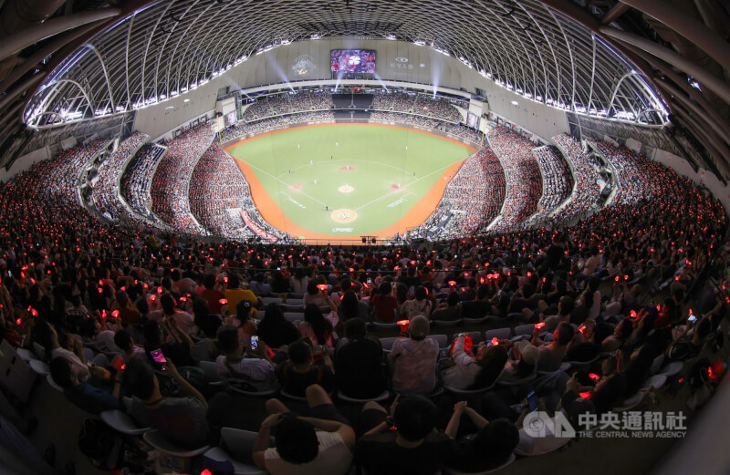 www-WebPhotos-800-20250906-2000x1303_wmky_466298143449_202509060128000000