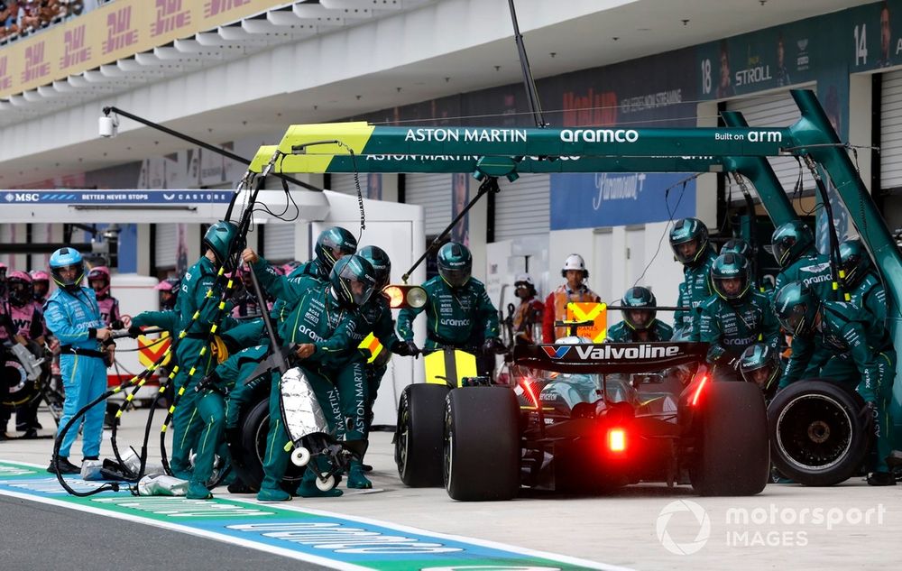 images-mgl-Yv87baj0-s1000-fernando-alonso-aston-martin-r