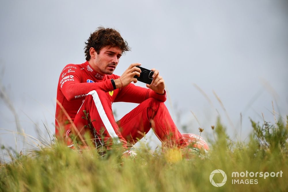 images-mgl-YXREDnP0-s1000-charles-leclerc-ferrari