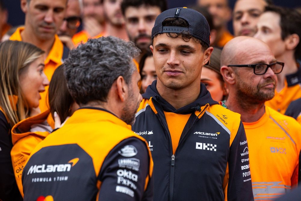 images-mgl-2y3e9Nv6-s1000-lando-norris-mclaren-andrea-st