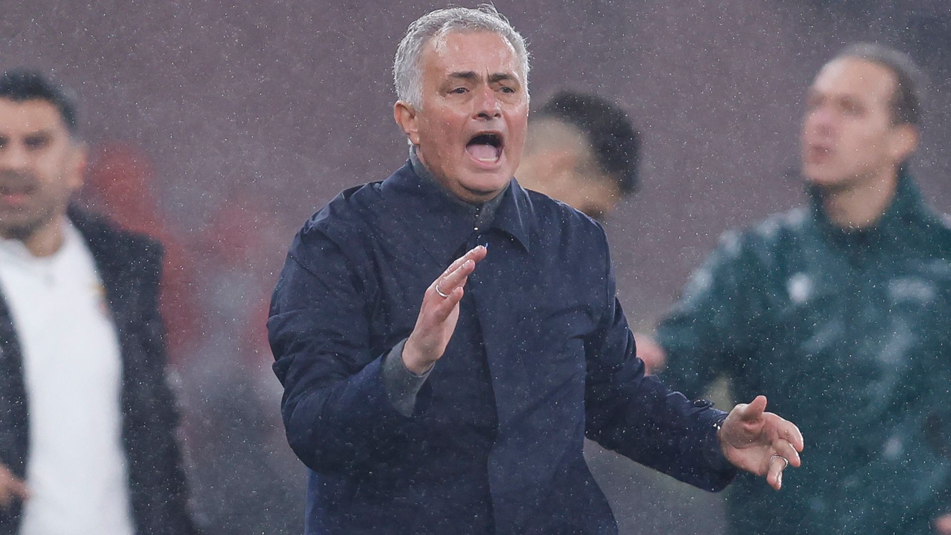 images-v3-bltca5c10700463d0fb-Mourinho%20Benfica%20Real%20Madrid%20Champions%20League