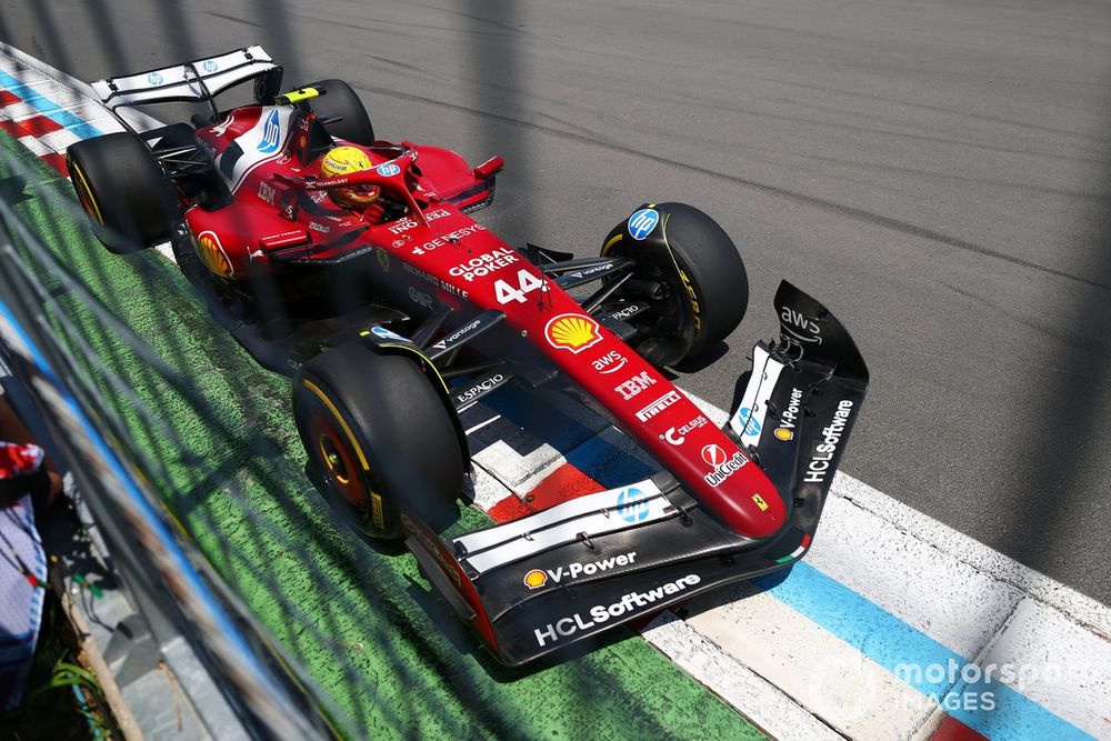 images-mgl-YMdwrag2-s1000-lewis-hamilton-ferrari