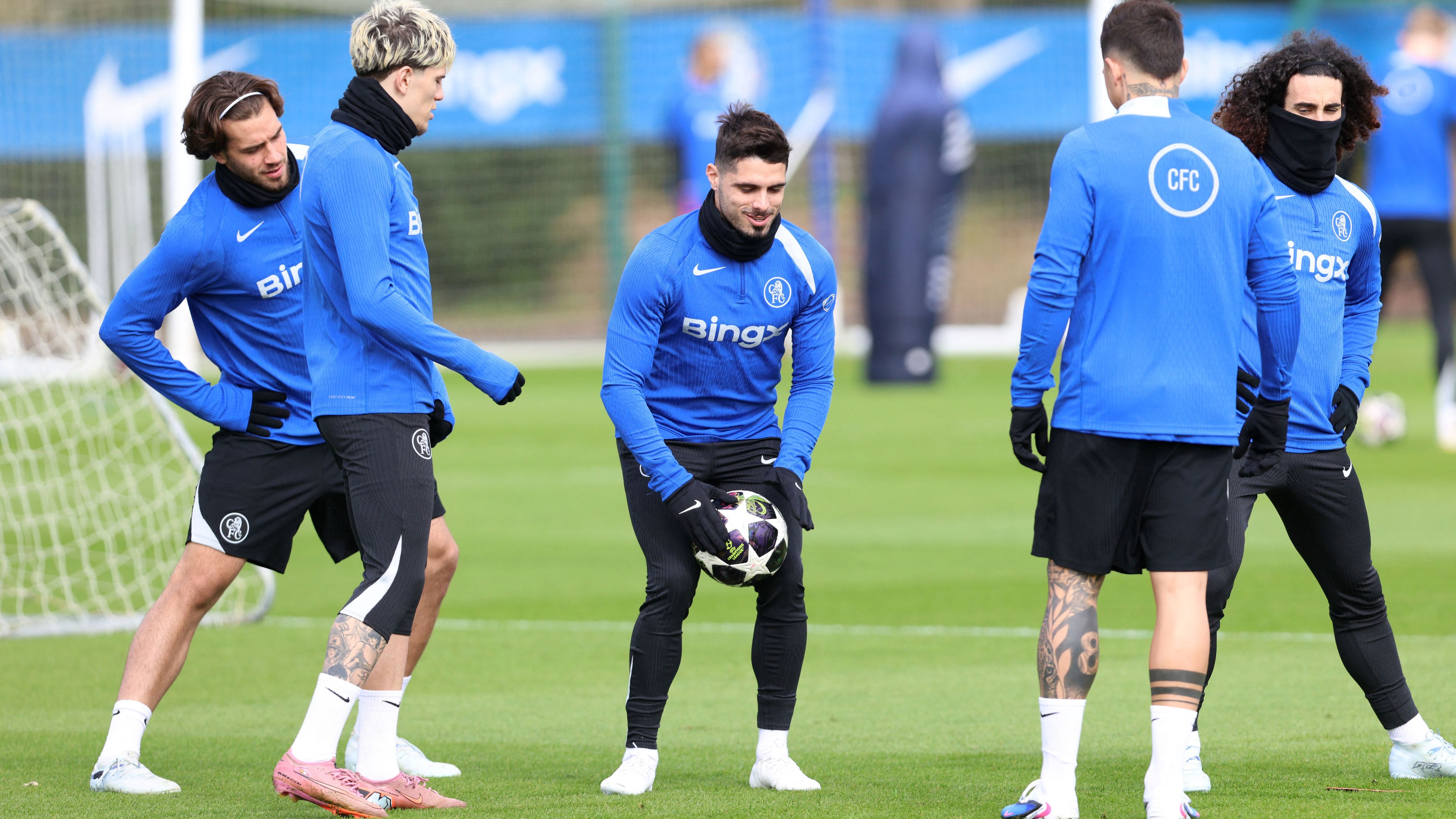 images-v3-getty-2266384908-crop-MM5DKMBQGM5DEOBRGQ5G433XMU5DAORSGYYQ====-GettyImages-2266384908