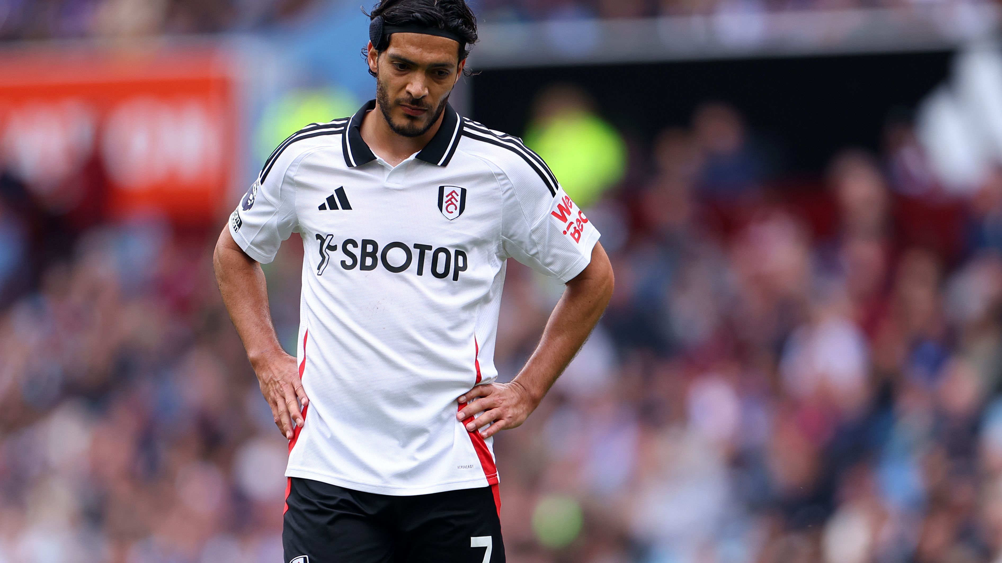 images-v3-getty-2213589805-crop-MM5DGNZYGM5DEMJSHA5G433XMU5DAORTGAZQ====-GettyImages-2213589805