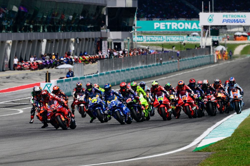 images-mgl-YWKww9yY-s1000-race-start