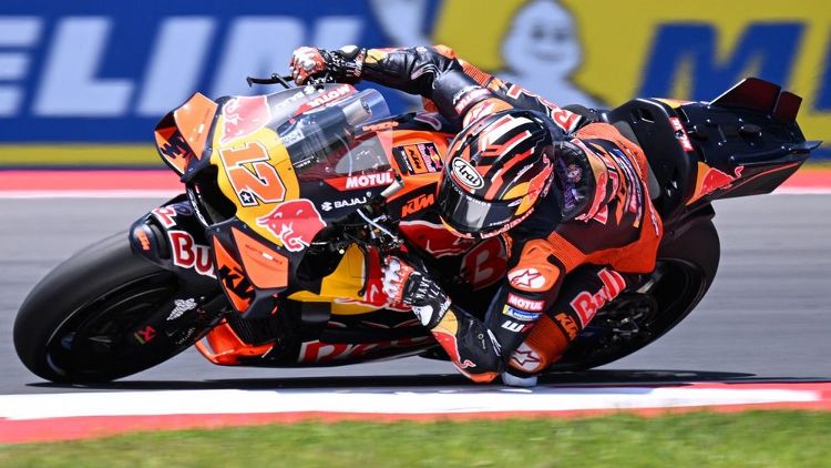 images-mgl-YKE7a410-s1000-maverick-vinales-red-bull-ktm-