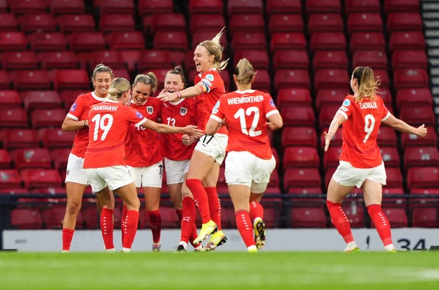 v2-image-production-c06772e3d2ea1c6ed9a7bf2778af3507Y29udGVudHNlYXJjaGFwaSwxNzQ4NzI2NTIz-2.80442173