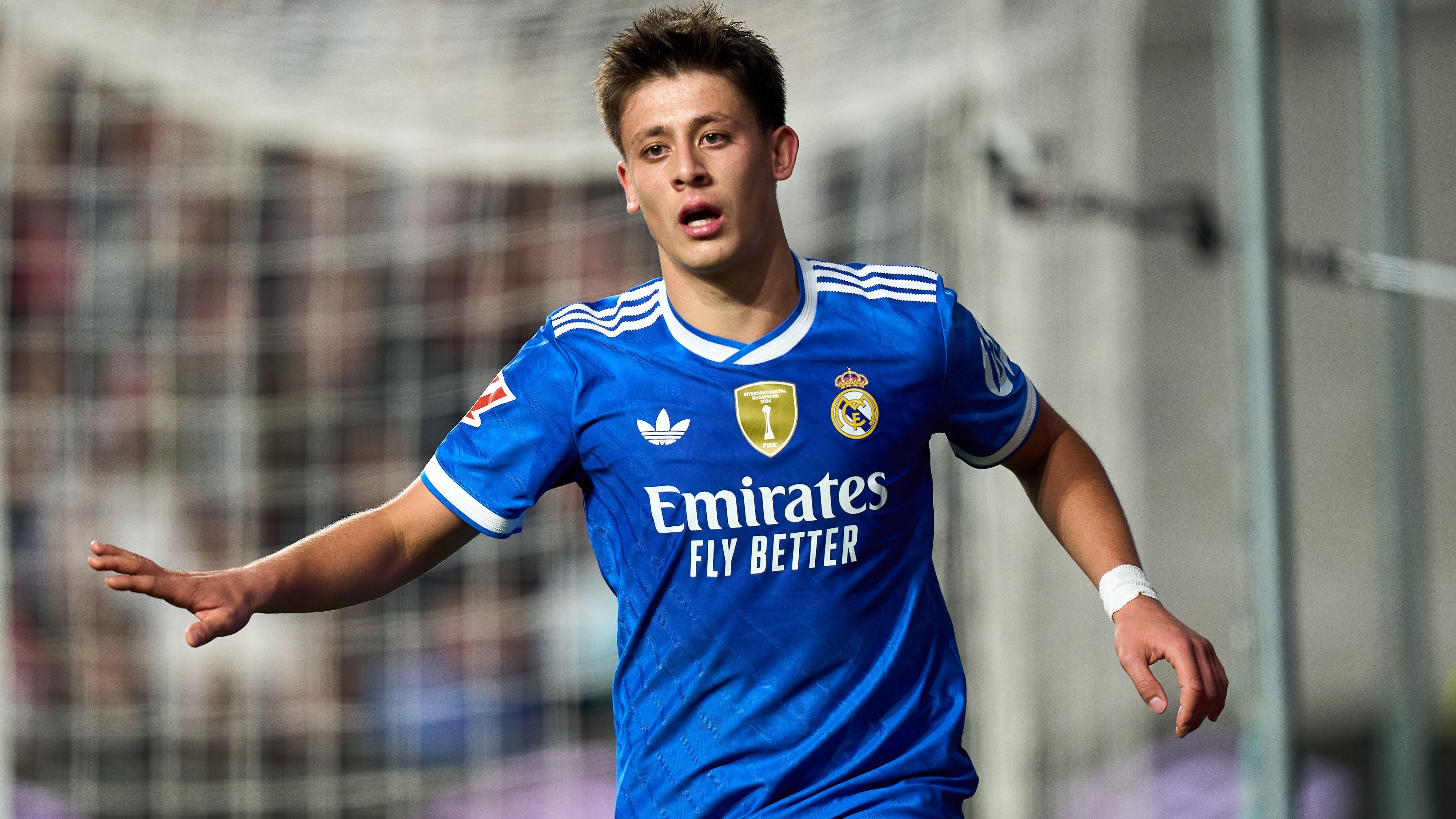 images-v3-getty-2245888886-crop-MM5DINRVGY5DENRRHE5G433XMU5DENJXHIYTKMA=-GettyImages-2245888886