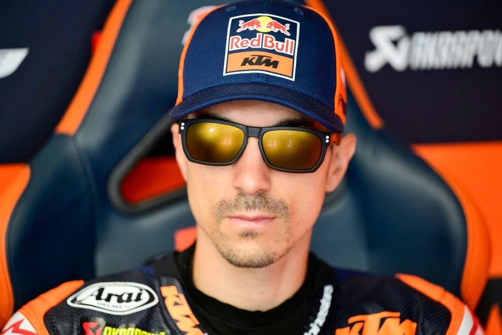 images-mgl-0ZR9n7b0-s1000-maverick-vinales-red-bull-ktm-