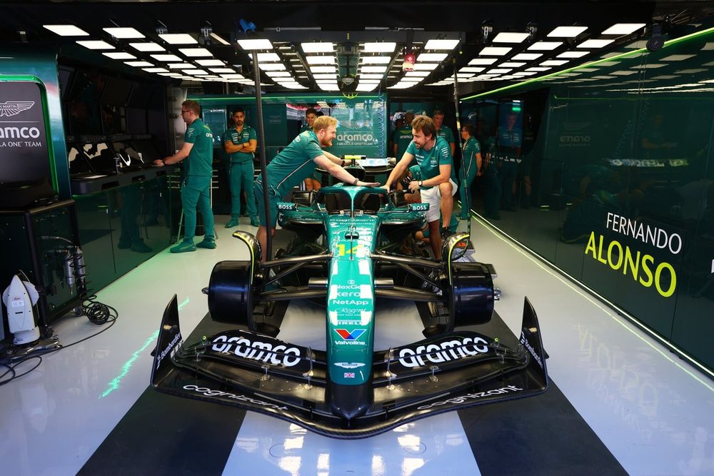 images-mgl-Y99kBg8Y-s1000-fernando-alonso-aston-martin-r