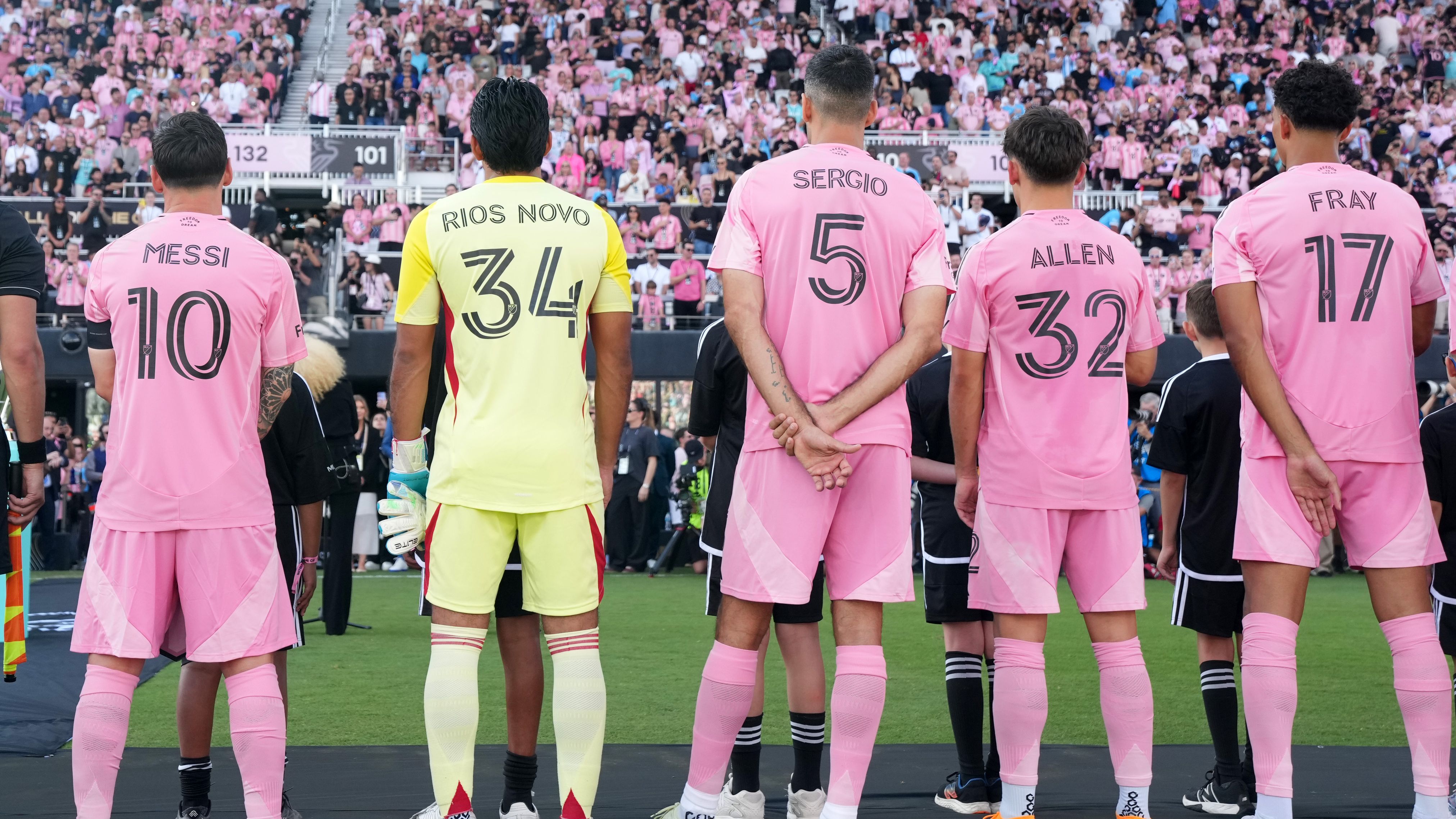 images-v3-getty-2250395596-crop-MM5DIMBUG45DEMRXGY5G433XMU5DAORSGEYQ====-GettyImages-2250395596