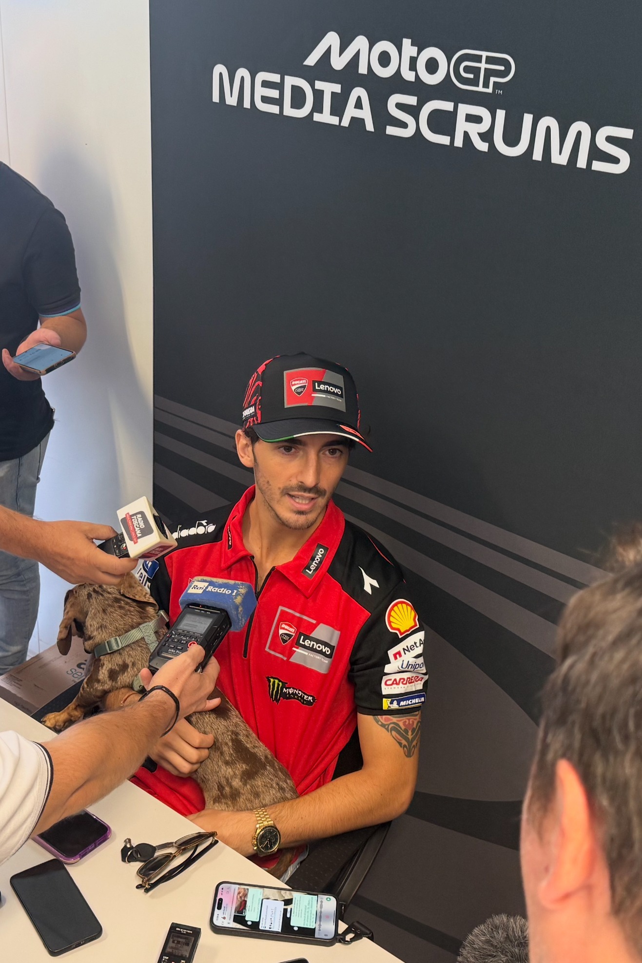 static-img-news-pecco-bagnaia-media-scrum-misa
