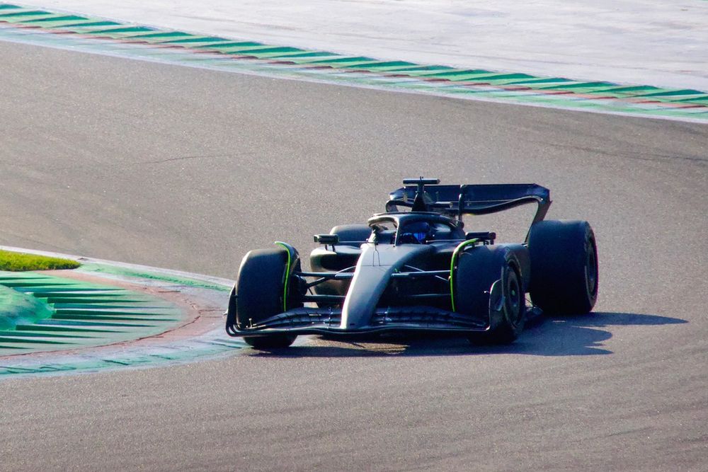 images-mgl-6zoJMrk0-s1000-sergio-perez-cadillac-racing