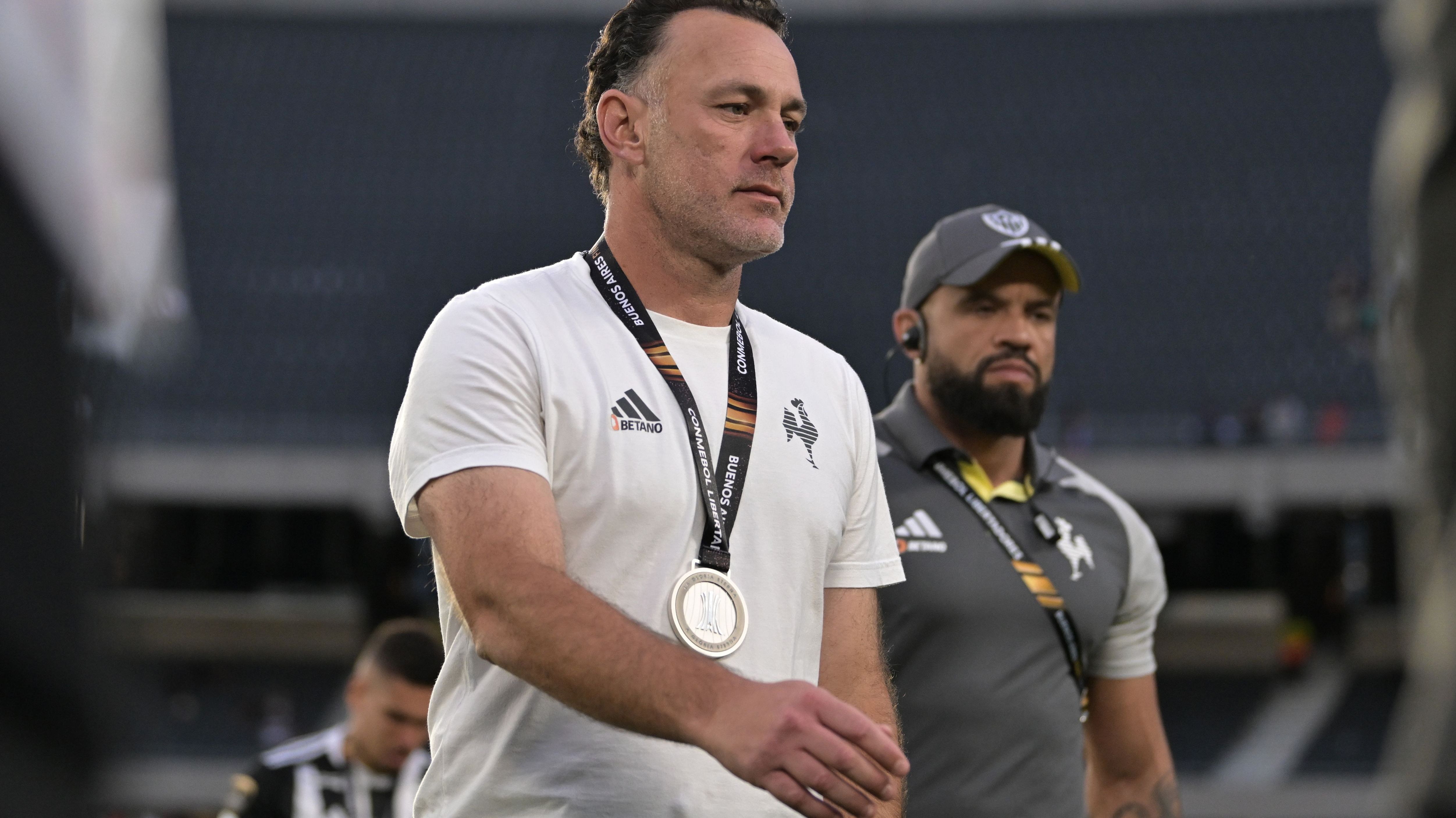 images-v3-getty-2187624572-crop-MM5DKMBQGU5DEOBRGU5G433XMU5DAORSGYYA====-GettyImages-2187624572