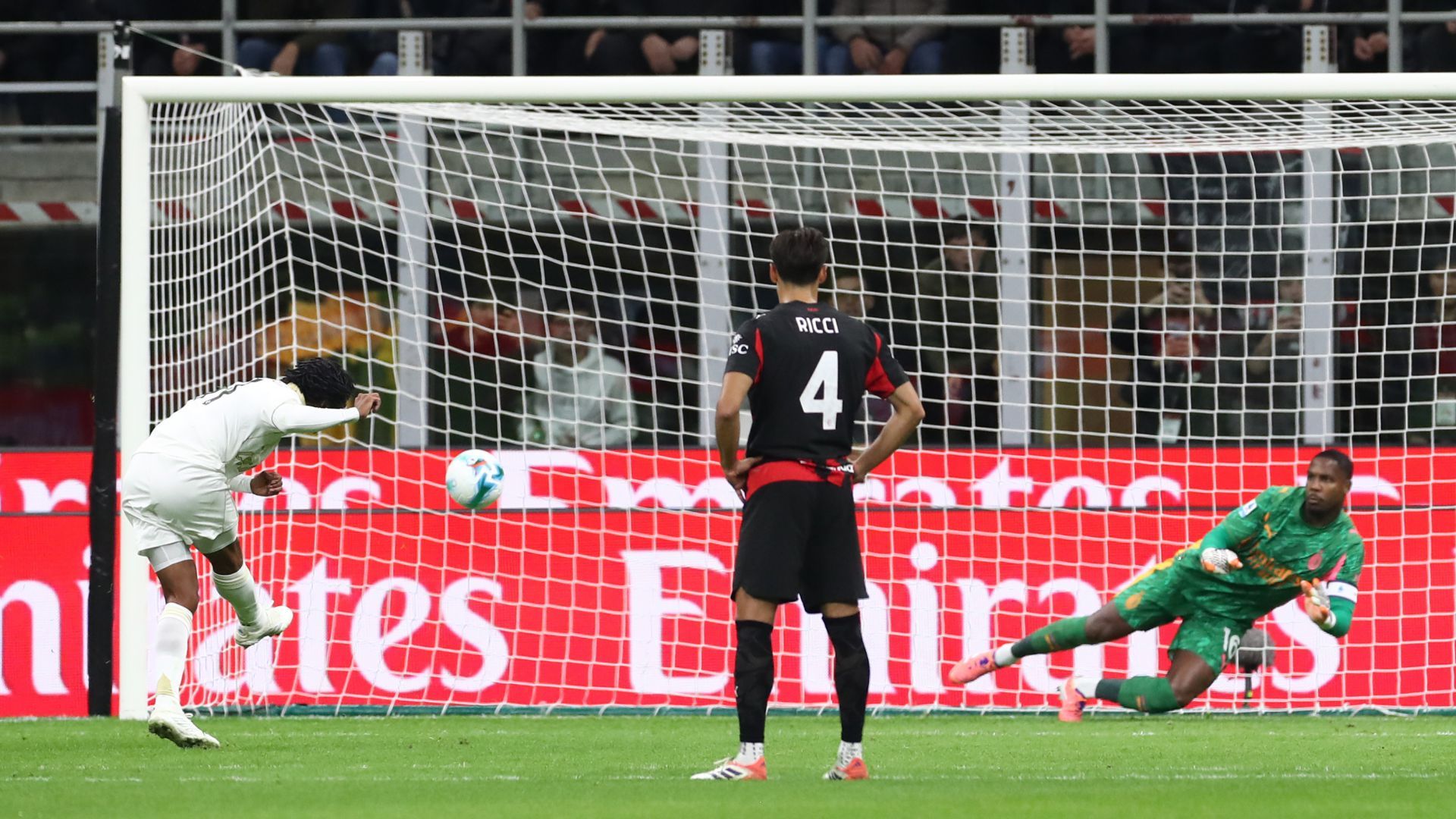 images-v3-bltd4597733ee4a113c-cuadrado