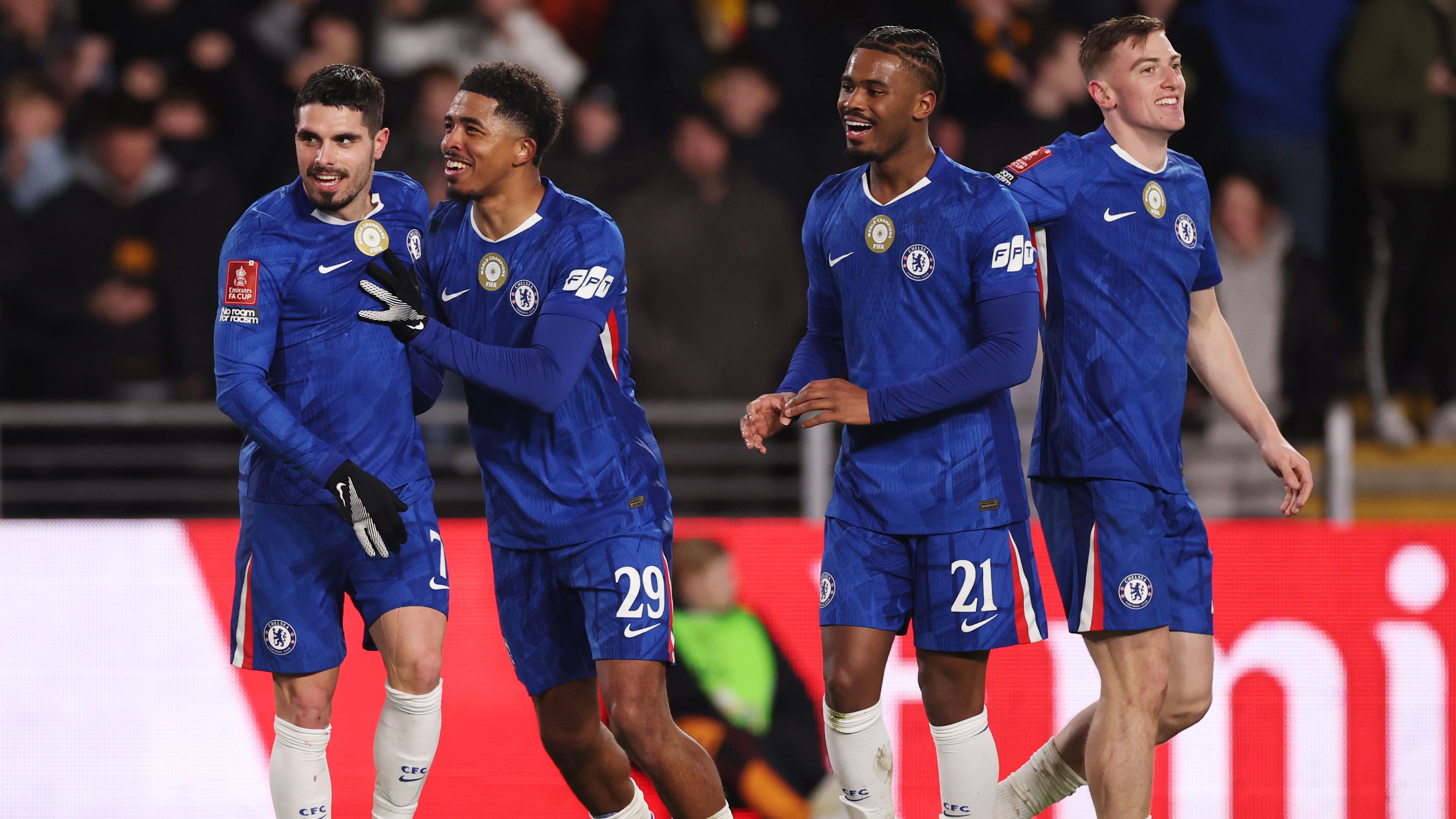 images-v3-getty-2261511771-crop-MM5DGOBTGI5DEMJVGY5G433XMU5DAORRGM4A====-GettyImages-2261511771