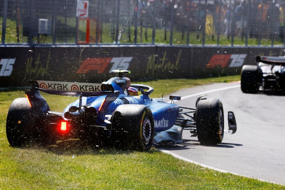 images-mgl-27vdg1o0-s1000-carlos-sainz-williams