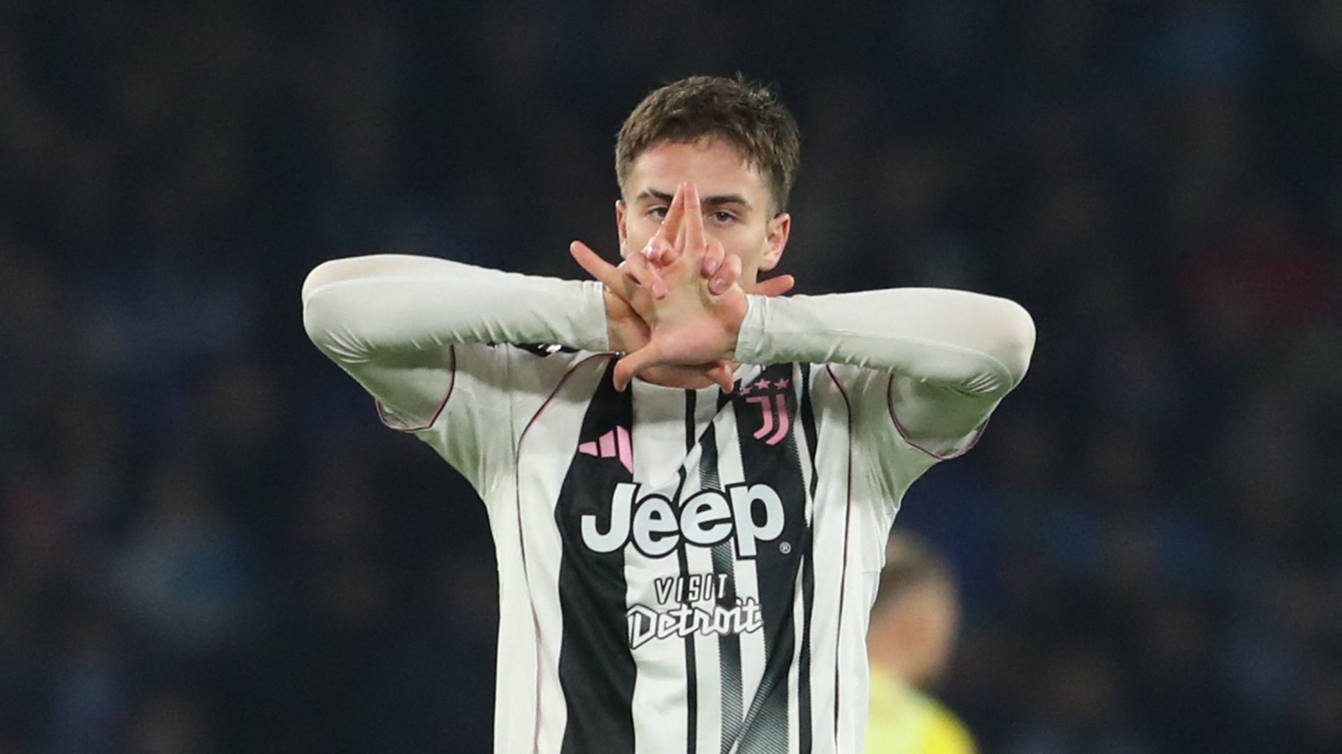 images-v3-blt0b2acc27dccedc18-Yildiz%20Juventus%20(12)