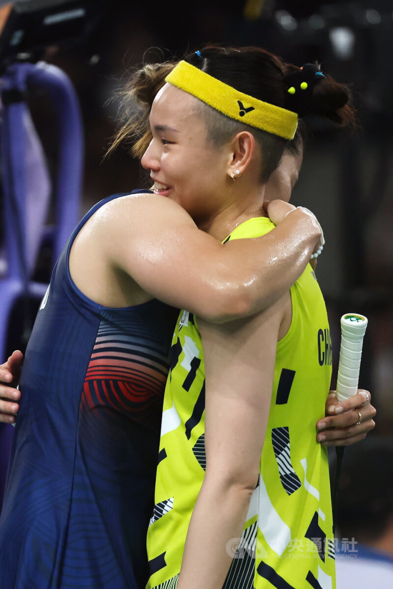 www-WebPhotos-800-20251108-1954x2931_wmky_974445158720_202407310301000000