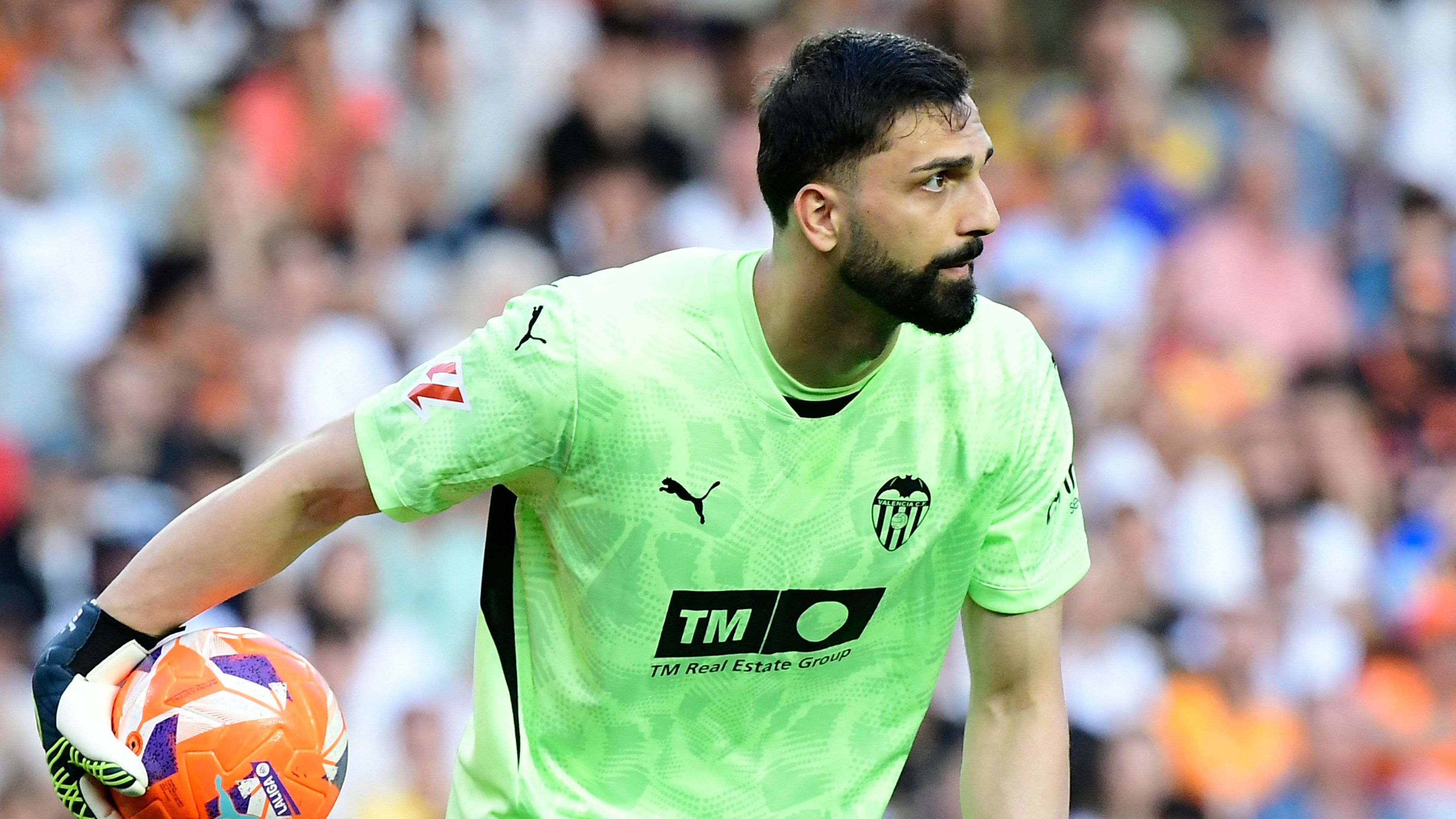 images-v3-getty-2215230770-crop-MM5DGOBUGA5DEMJWGA5G433XMU5DKOBWHIYTEMA=-GettyImages-2215230770